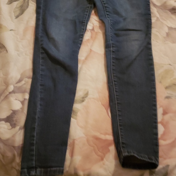 Jeans - Picture 2 of 5